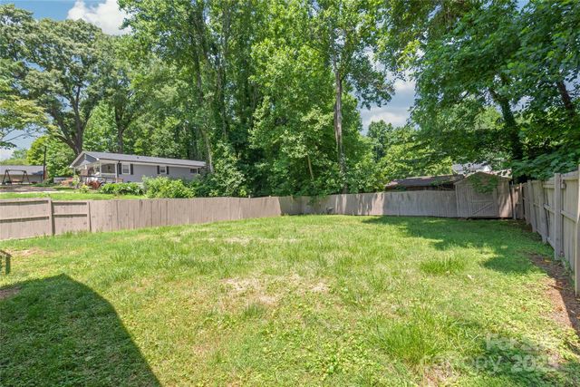 518 Westside Circle, China Grove, NC 28023