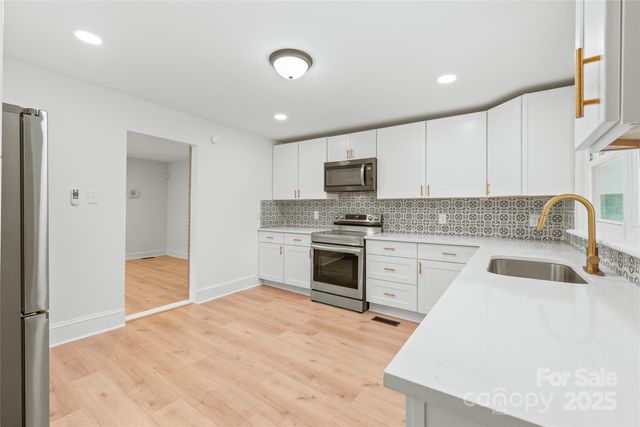 518 Westside Circle, China Grove, NC 28023