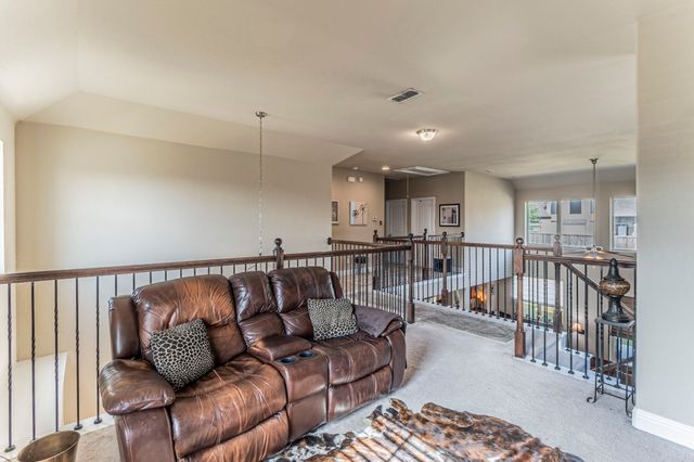 800 Spring Falls Drive, Mckinney, TX 75071