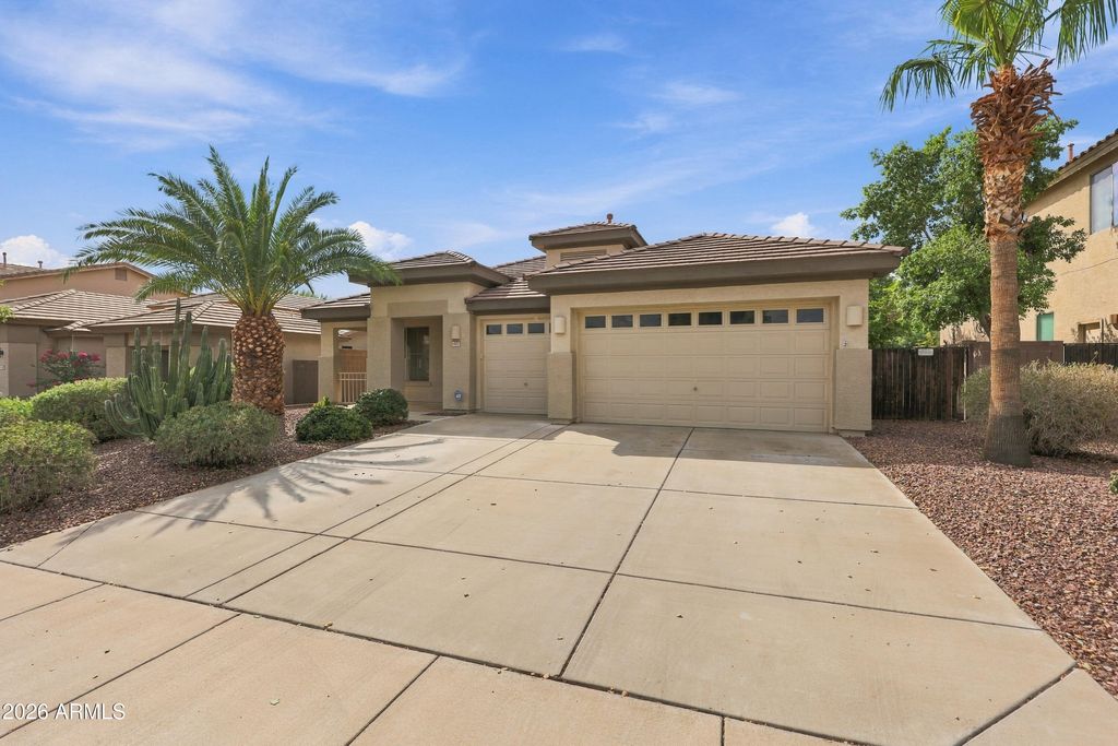 14633 W ST MORITZ Lane, Surprise, AZ 85379
