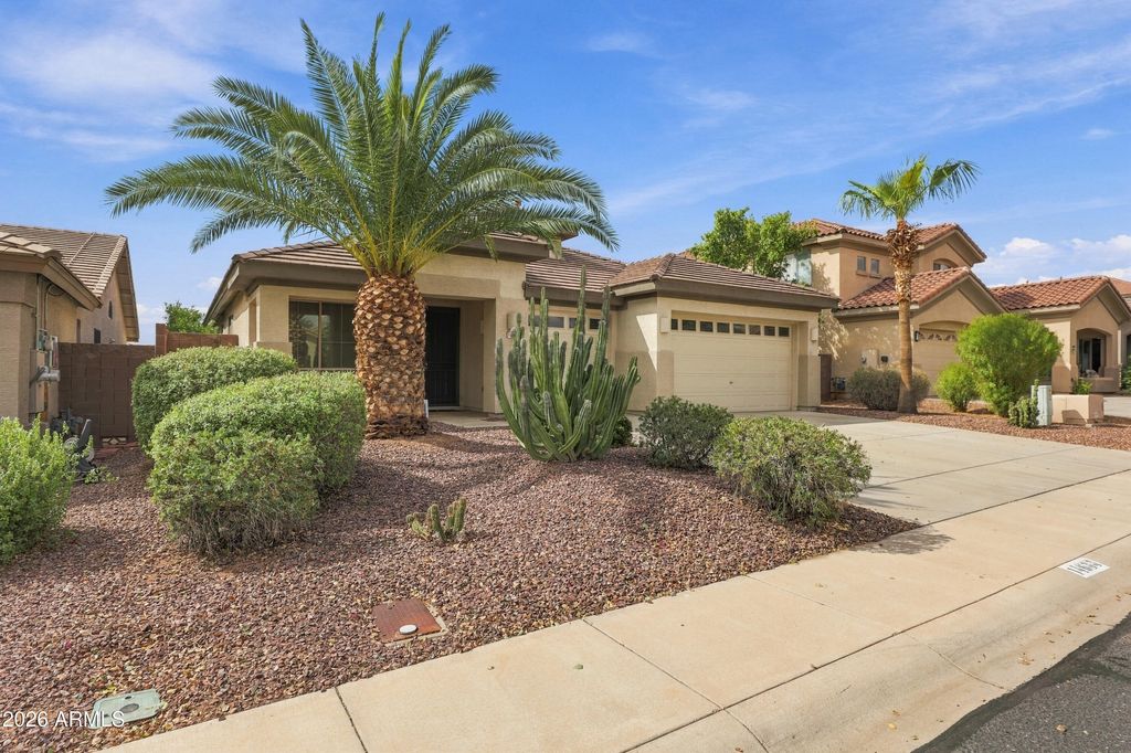 14633 W ST MORITZ Lane, Surprise, AZ 85379 — photo 3