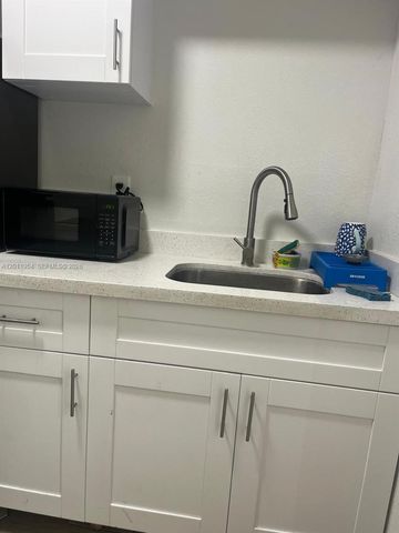 1631 NW 29th Ave 3, Miami, FL 33125