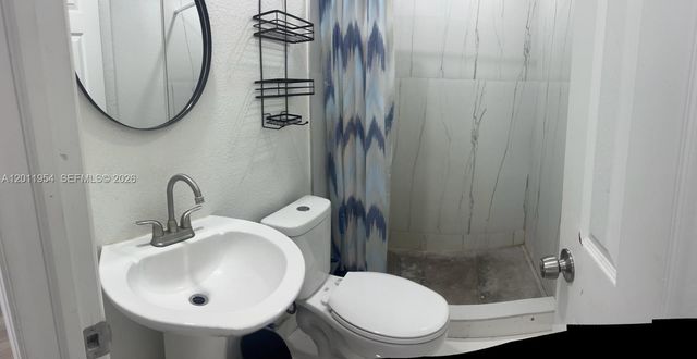 1631 NW 29th Ave 3, Miami, FL 33125