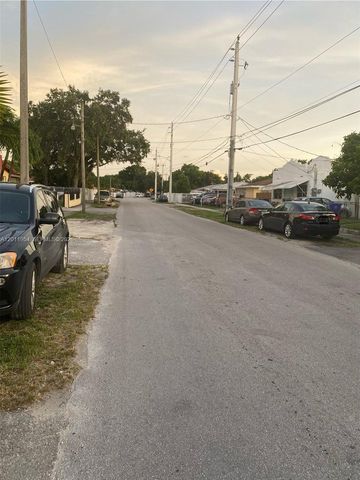 1631 NW 29th Ave 3, Miami, FL 33125