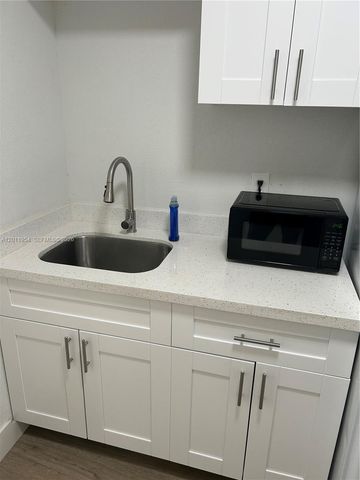 1631 NW 29th Ave 3, Miami, FL 33125
