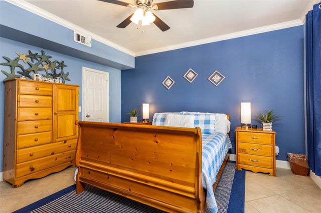 7000 Seawall Boulevard 324, Galveston, TX 77551