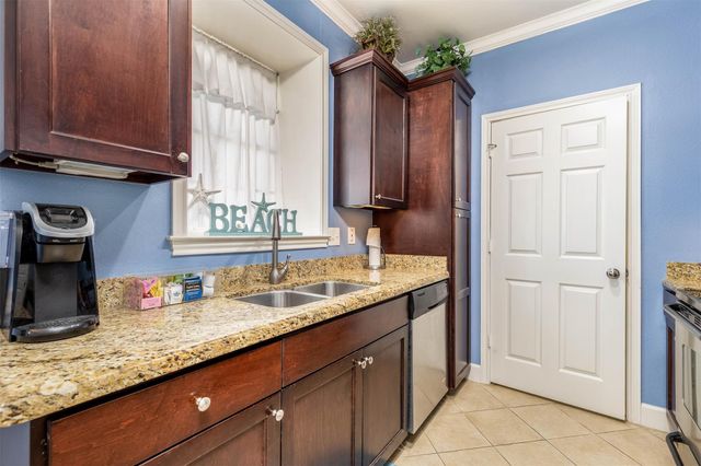 7000 Seawall Boulevard 324, Galveston, TX 77551