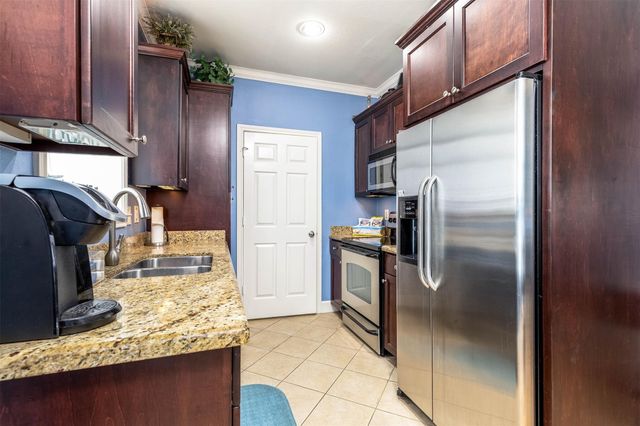 7000 Seawall Boulevard 324, Galveston, TX 77551