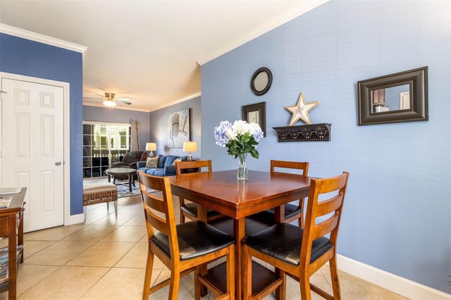 7000 Seawall Boulevard 324, Galveston, TX 77551