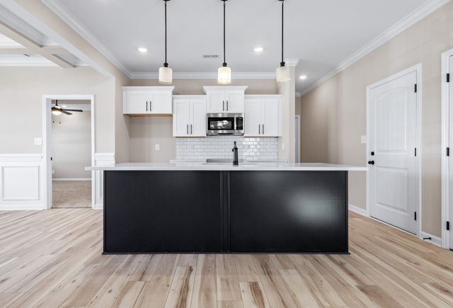 2531 Rafiki Dr, Clarksville, TN 37042