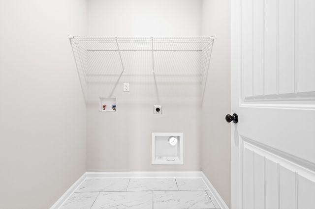 2531 Rafiki Dr, Clarksville, TN 37042