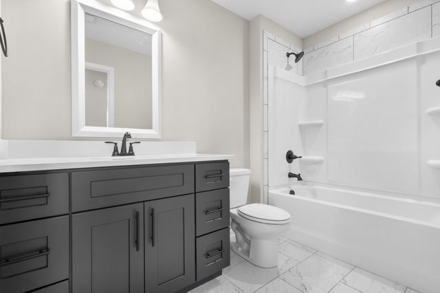 2531 Rafiki Dr, Clarksville, TN 37042