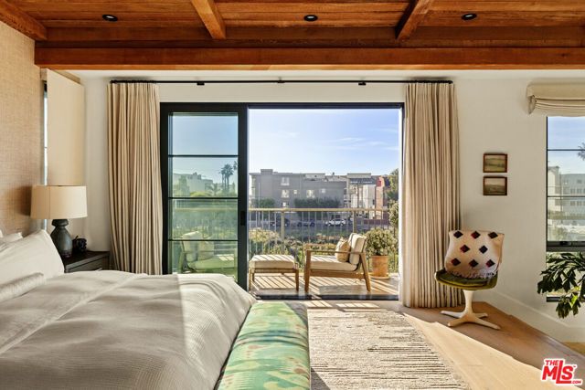 4315 Roma Court, Marina Del Rey, CA 90292