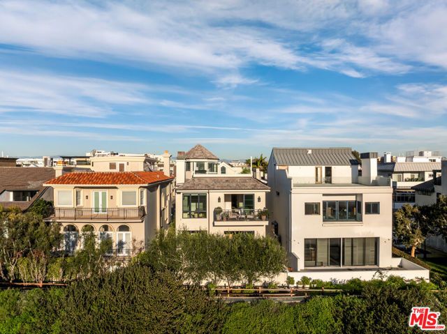 4315 Roma Court, Marina Del Rey, CA 90292