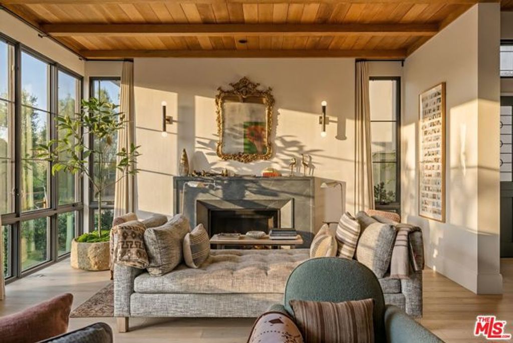 4315 Roma Court, Marina Del Rey, CA 90292