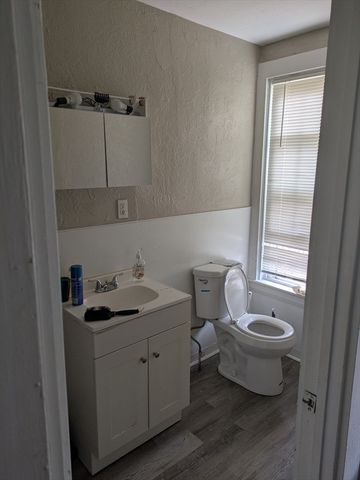 338 Summer St 9, Franklin, MA 02038