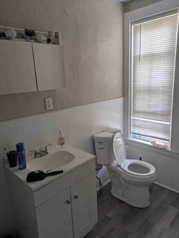 338 Summer St 9, Franklin, MA 02038