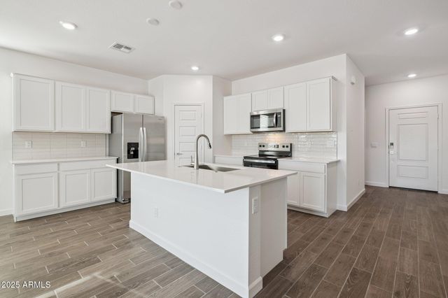 26207 W NANCY Lane, Buckeye, AZ 85326