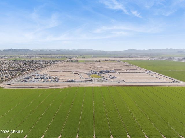 26207 W NANCY Lane, Buckeye, AZ 85326