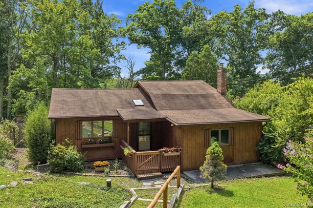 49 Maple Trail, Wurtsboro, NY 12790