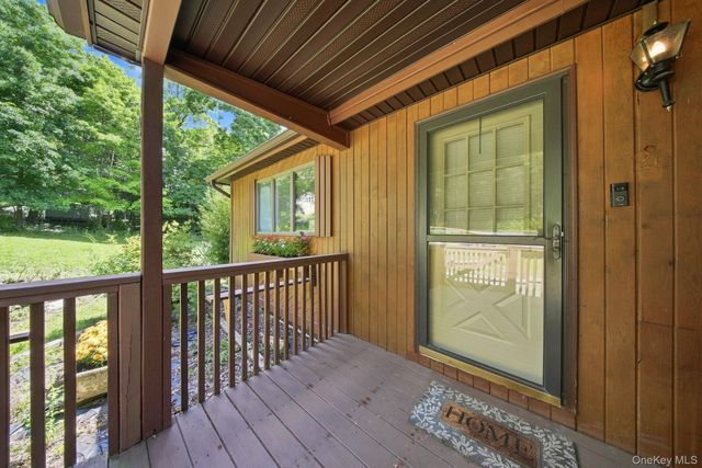 49 Maple Trail, Wurtsboro, NY 12790
