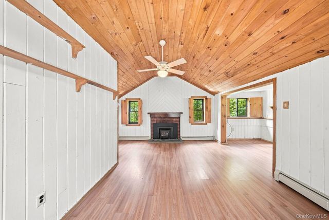 49 Maple Trail, Wurtsboro, NY 12790
