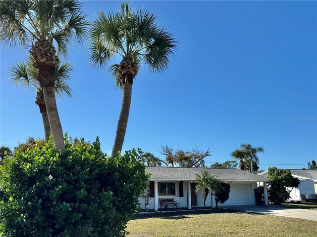 427 BLACKBURN STREET, Englewood, FL 34223