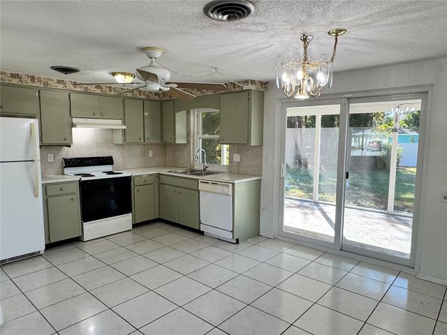 427 BLACKBURN STREET, Englewood, FL 34223