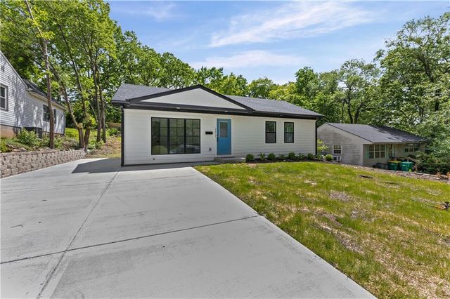 2815 S 24 Street, Kansas City, KS 66106