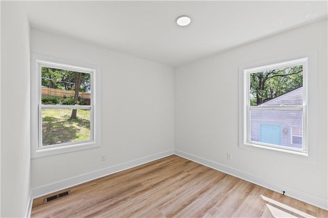 2815 S 24 Street, Kansas City, KS 66106