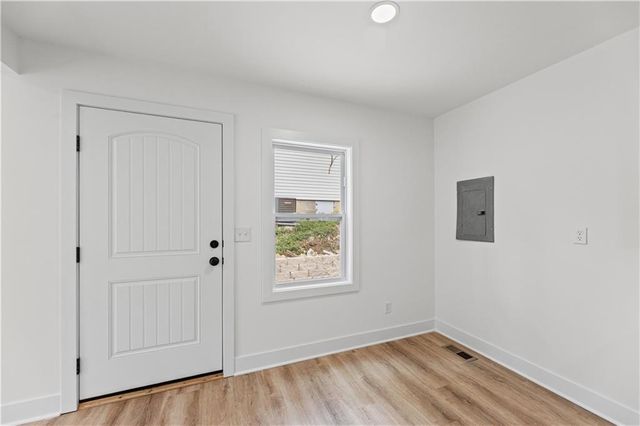 2815 S 24 Street, Kansas City, KS 66106