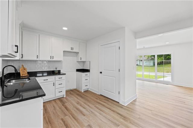 2815 S 24 Street, Kansas City, KS 66106