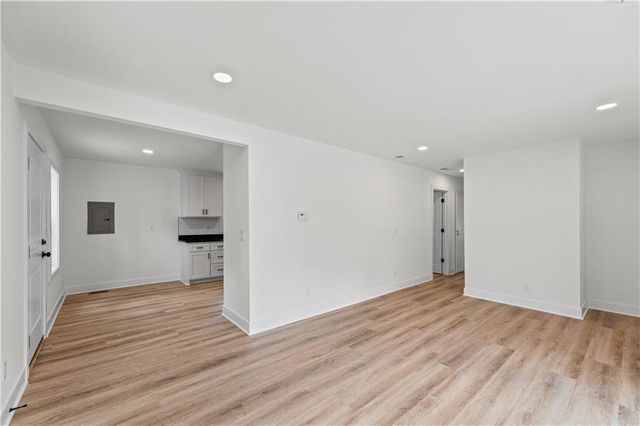 2815 S 24 Street, Kansas City, KS 66106