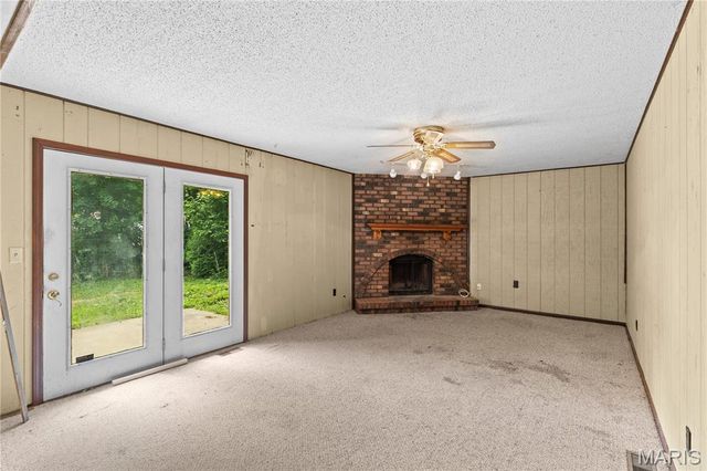 430 Nantucket Drive, St Charles, MO 63301