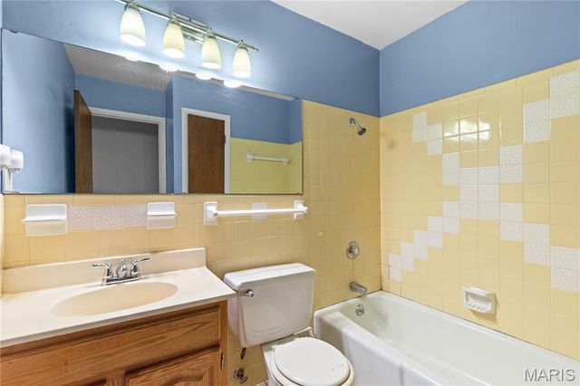 430 Nantucket Drive, St Charles, MO 63301
