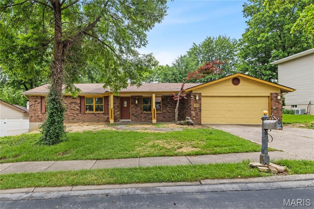 430 Nantucket Drive, St Charles, MO 63301