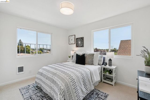 3477 Boston Ave 4, Oakland, CA 94602