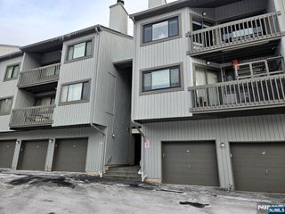 105 Magnolia Road, Ramsey, NJ 07446