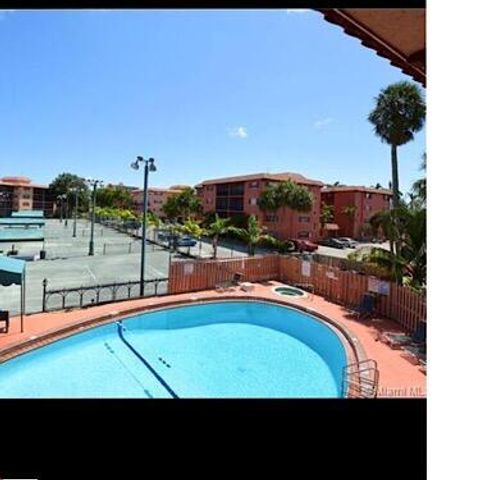 630 Tennis Club Drive 206, Fort Lauderdale, FL 33311