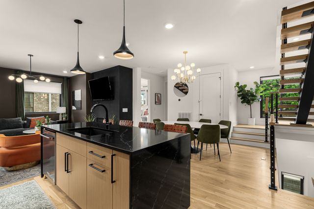 1011A 12th Ave, S, Nashville, TN 37203