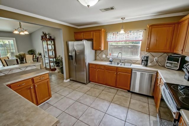 17294 W Autumn Dr, Prairieville, LA 70769