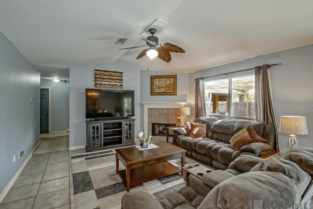 17294 W Autumn Dr, Prairieville, LA 70769