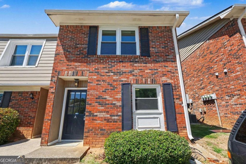 2060 Kings Gate Circle A, Snellville, GA 30078