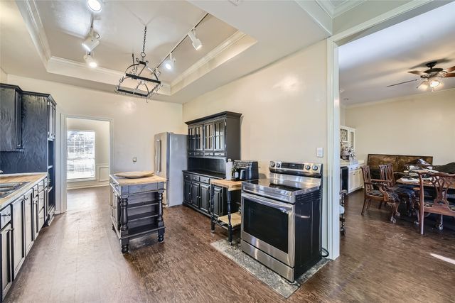 70 Hidden Valley Airpark, Shady Shores, TX 76208