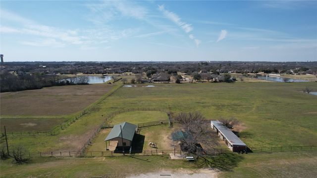 70 Hidden Valley Airpark, Shady Shores, TX 76208