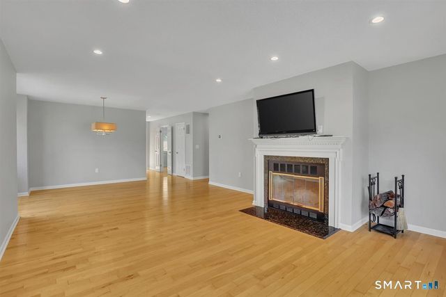 26 Ashford Drive 26, Avon, CT 06001