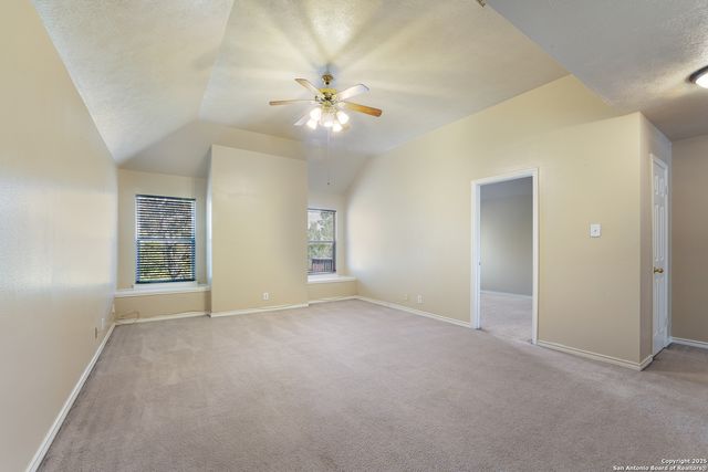 9111 Dapple Gray Ct, San Antonio, TX 78251