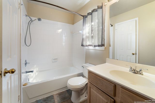 9111 Dapple Gray Ct, San Antonio, TX 78251