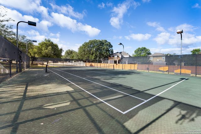 9111 Dapple Gray Ct, San Antonio, TX 78251