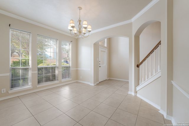 9111 Dapple Gray Ct, San Antonio, TX 78251